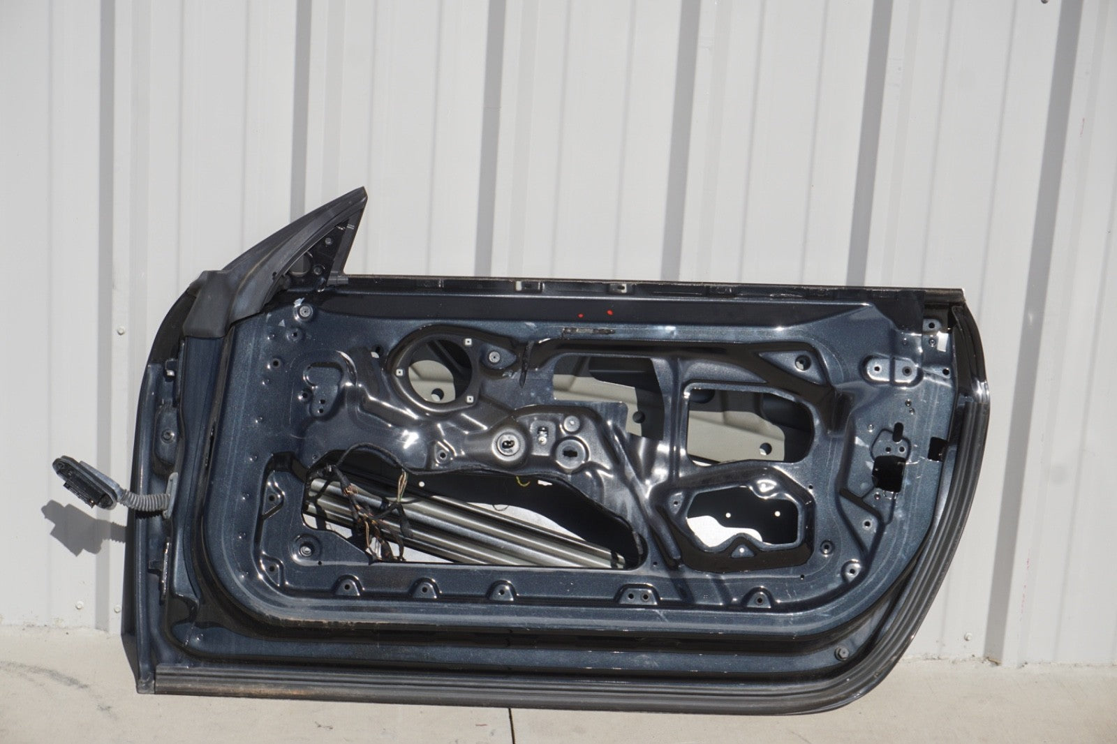 2012 - 2018 BMW 640i 650i Front Right Door Shell OEM