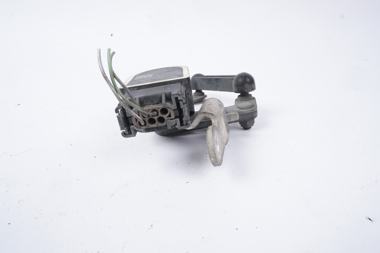 2012 - 2018 BMW 650i 640i Front Left Suspension Height Level Sensor OEM