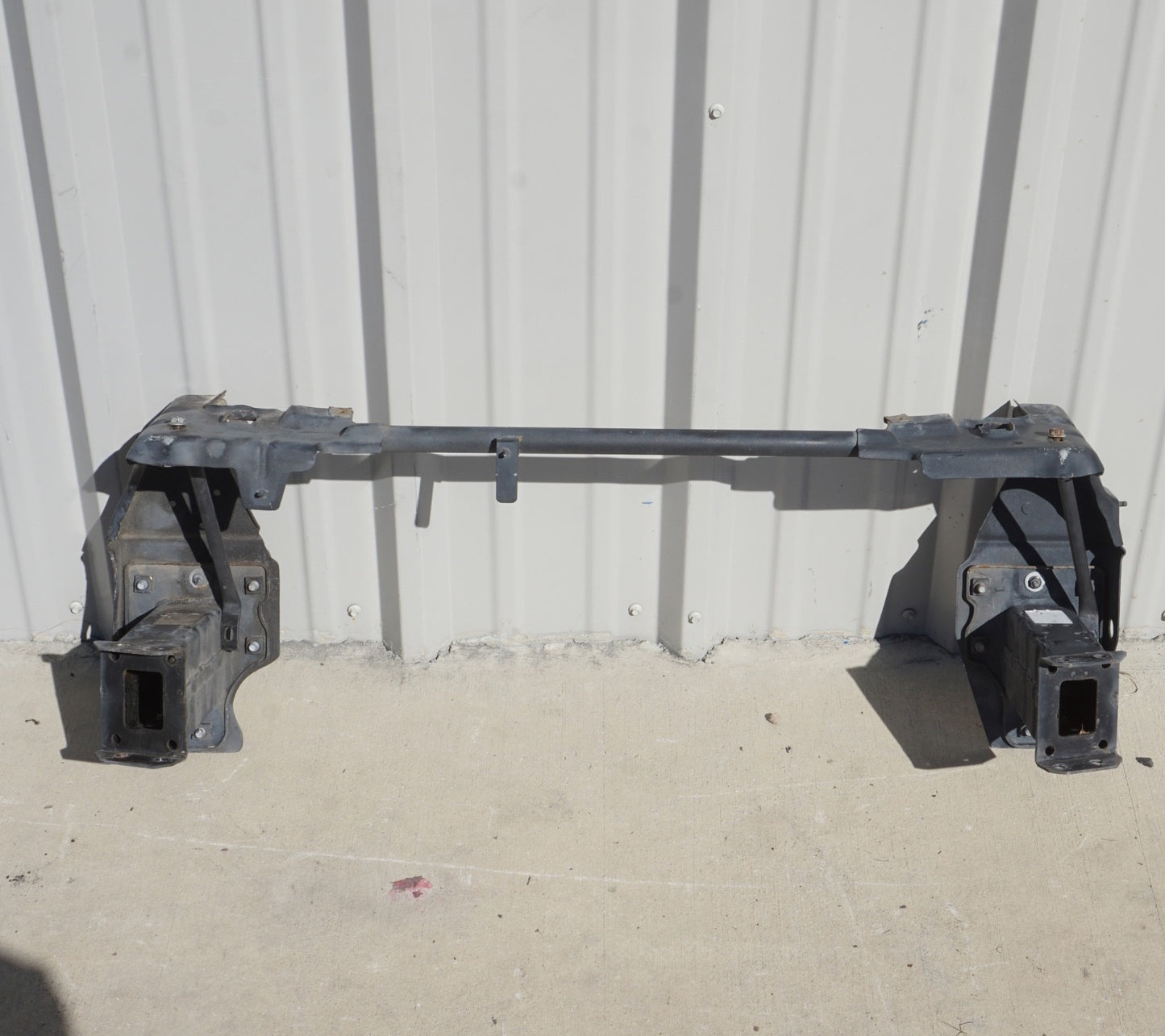 Mercedes R230 SL550 SL500 Front Bumper Reinforcement Bar Lower Radiator Support