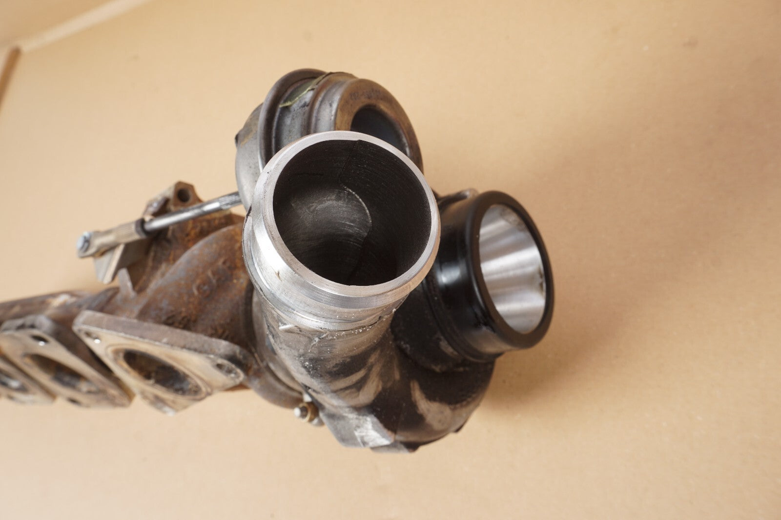 11-13 Mercedes CL550 S550 Left Side Turbocharger Turbo Charger Manifold OEM 56k