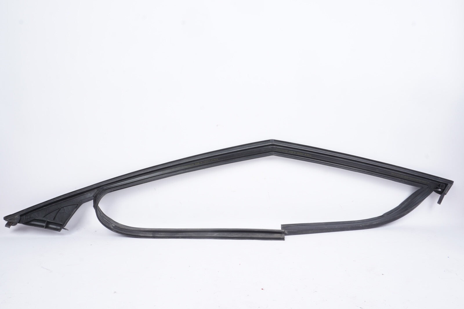 2021-2024 POLESTAR 2 FRONT RIGHT SIDE DOOR PANEL TRIM BEZEL MOLDING