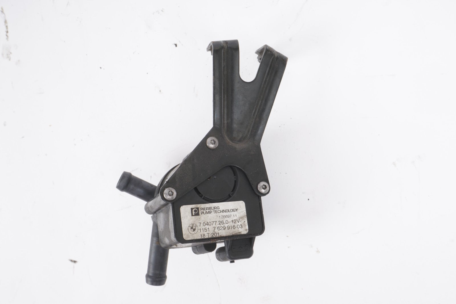2010-2016 BMW 550I GT F07 AUXILIARY WATER PUMP 7629916 OEM