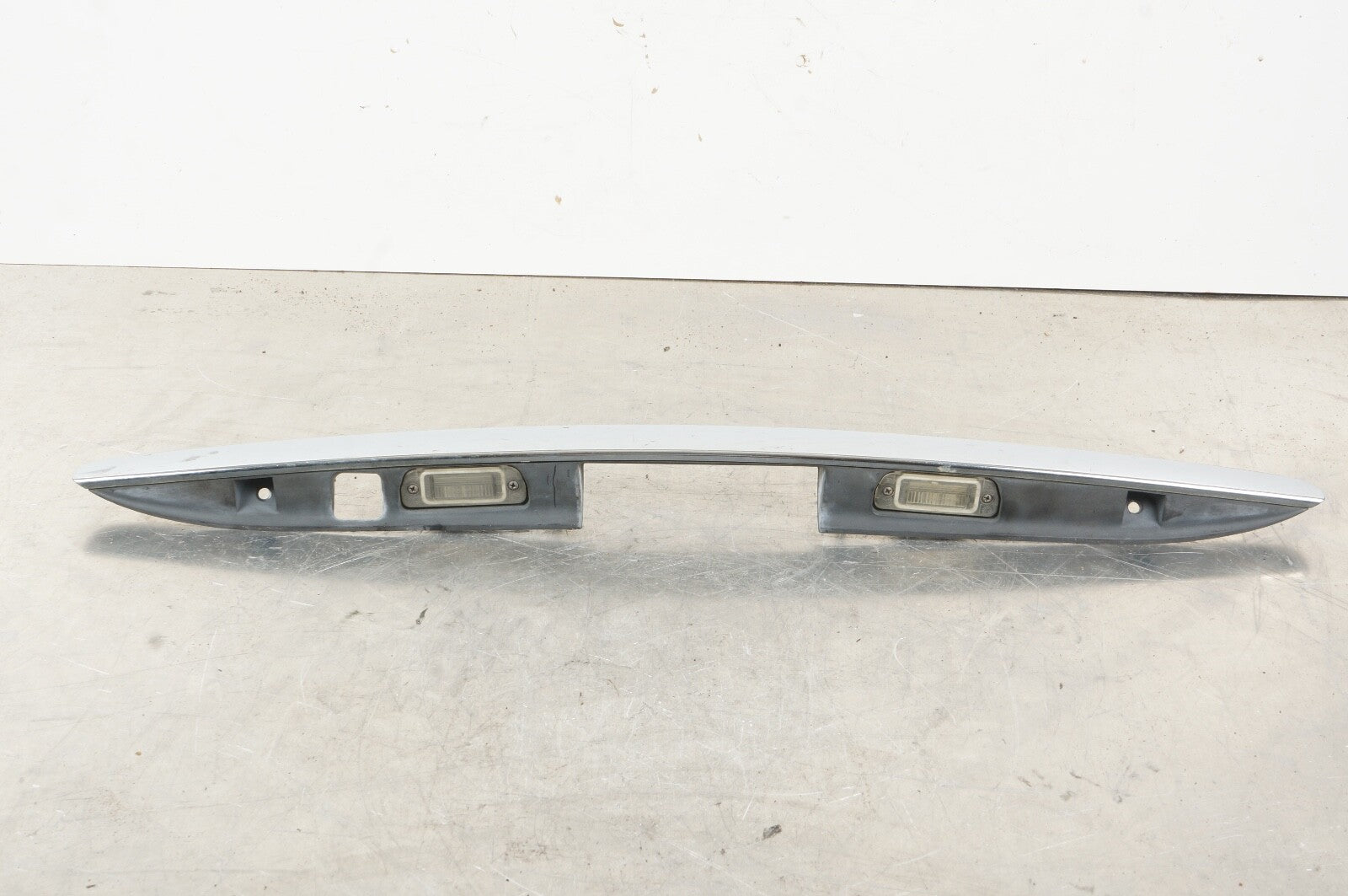 06-13 Mercedes W251 R350 R500 Rear Trunk Tailgate Handle Trim Cover Chrome OEM