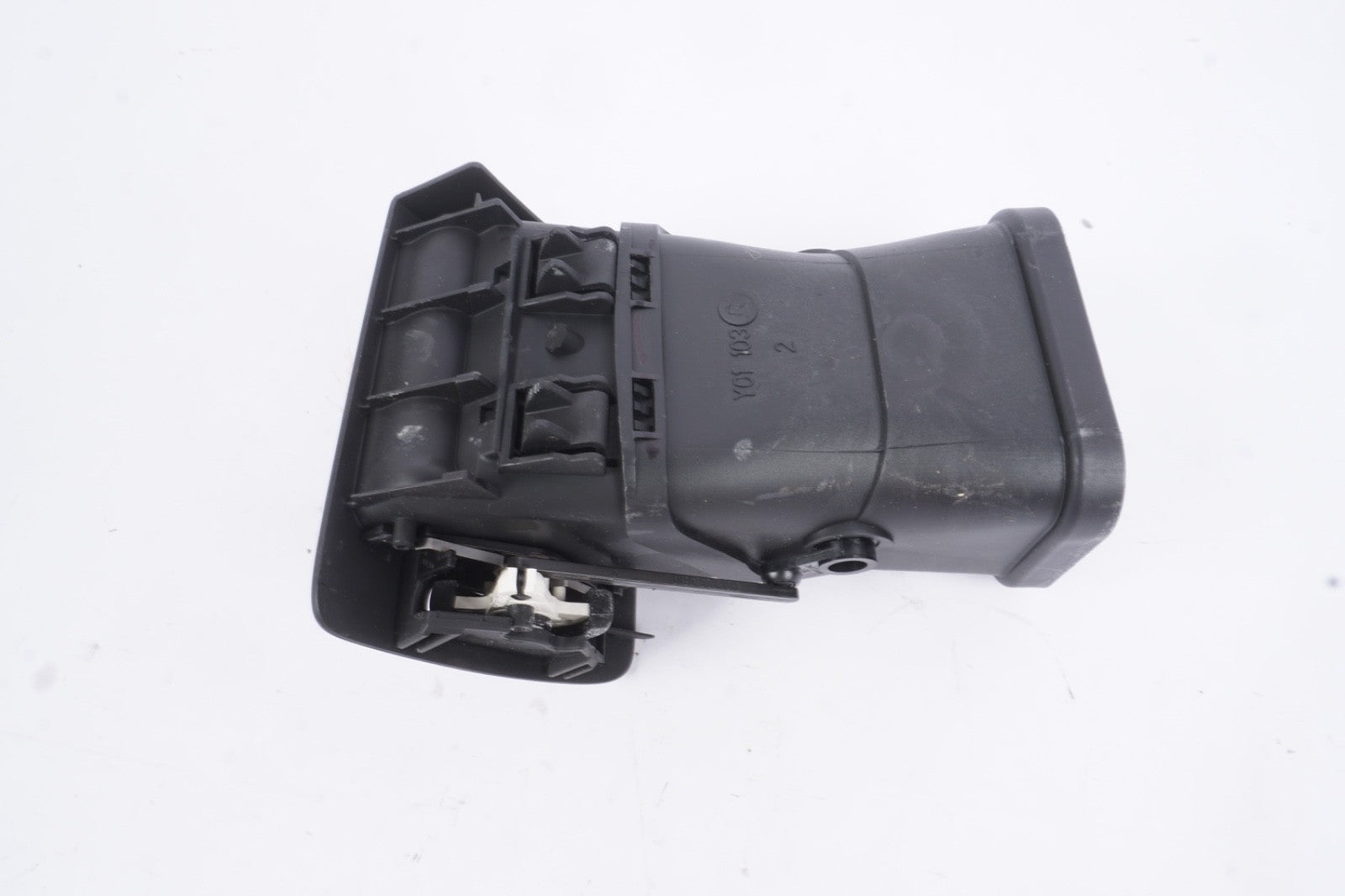 2006 - 2013 Volvo C70 Front Right Passenger Dash Dashboard Air Vent Oem