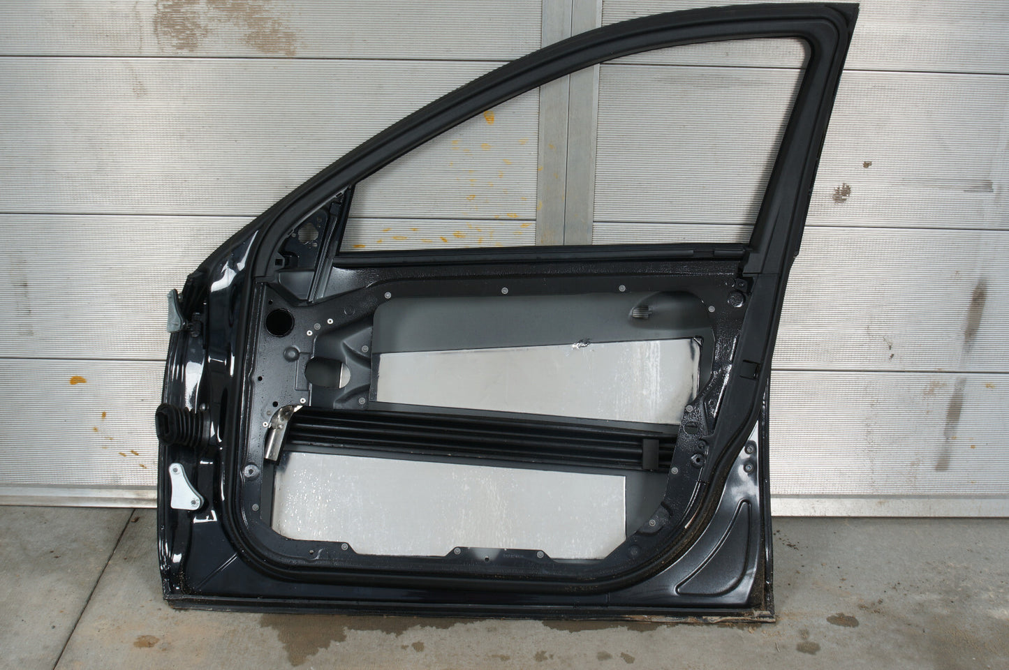 2007 - 2013 MERCEDES-BENZ S550 FRONT RIGHT PASSENGER SIDE DOOR SHELL OEM