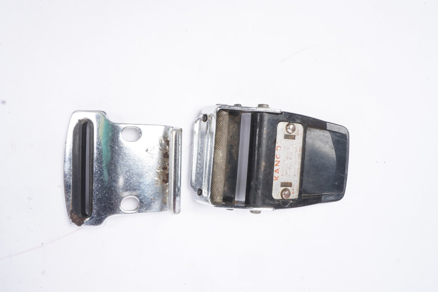 Mercedes-Benz W108 W110 W111 W112 KANGOL Seat Belt Clip