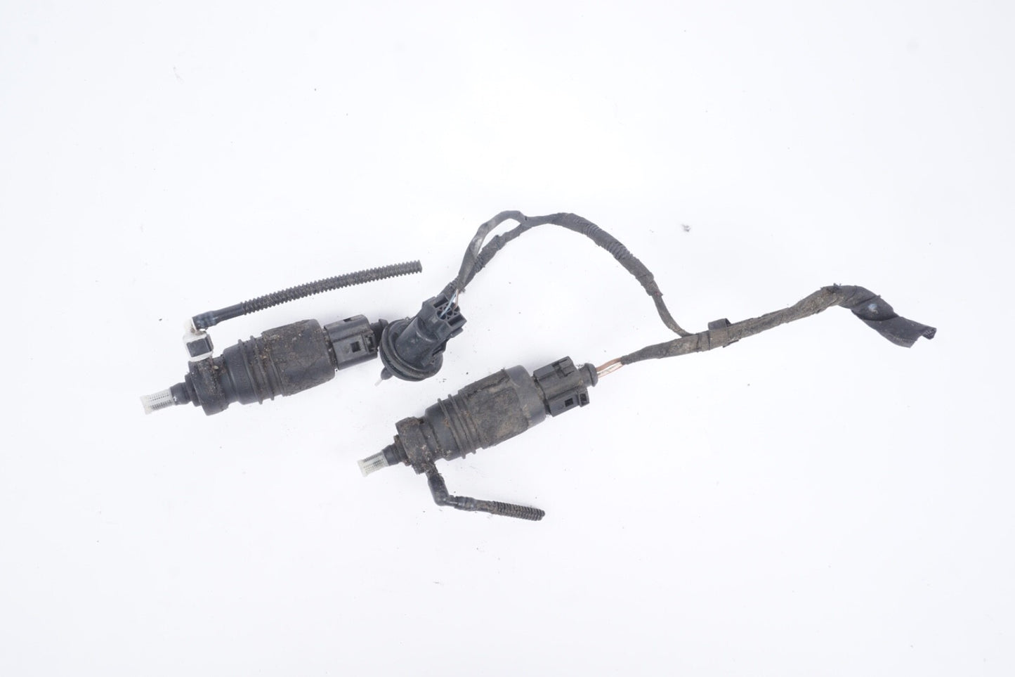 2004 - 2010 AUDI A8 Windshield Washer Pump Motor Set of Two