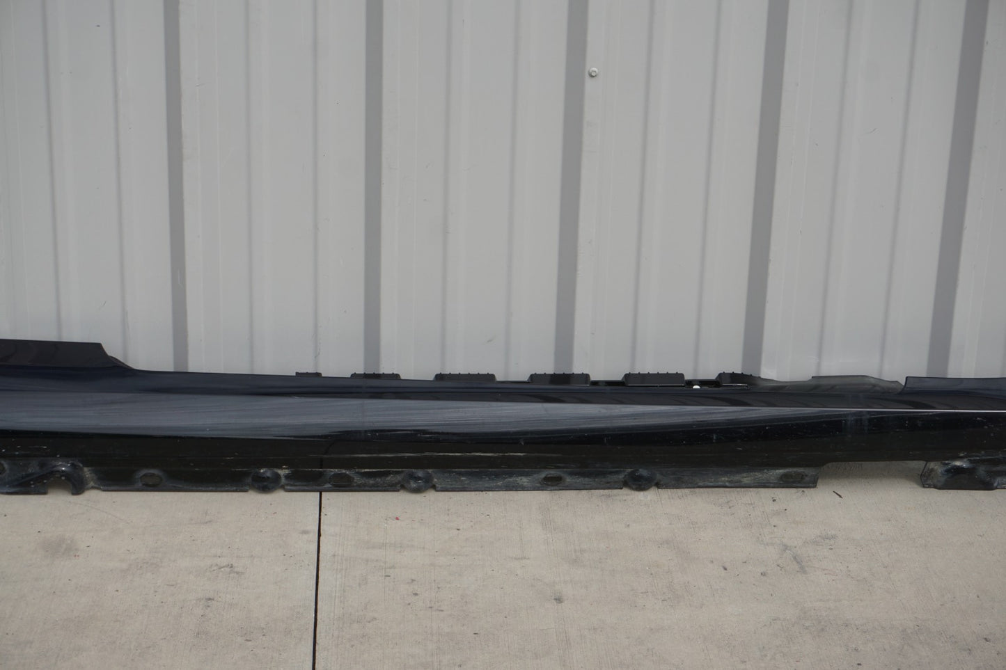 10-17 Mercedes W207 E350 Coupe Right Pass Side Rocker Panel Skirt Molding  OEM