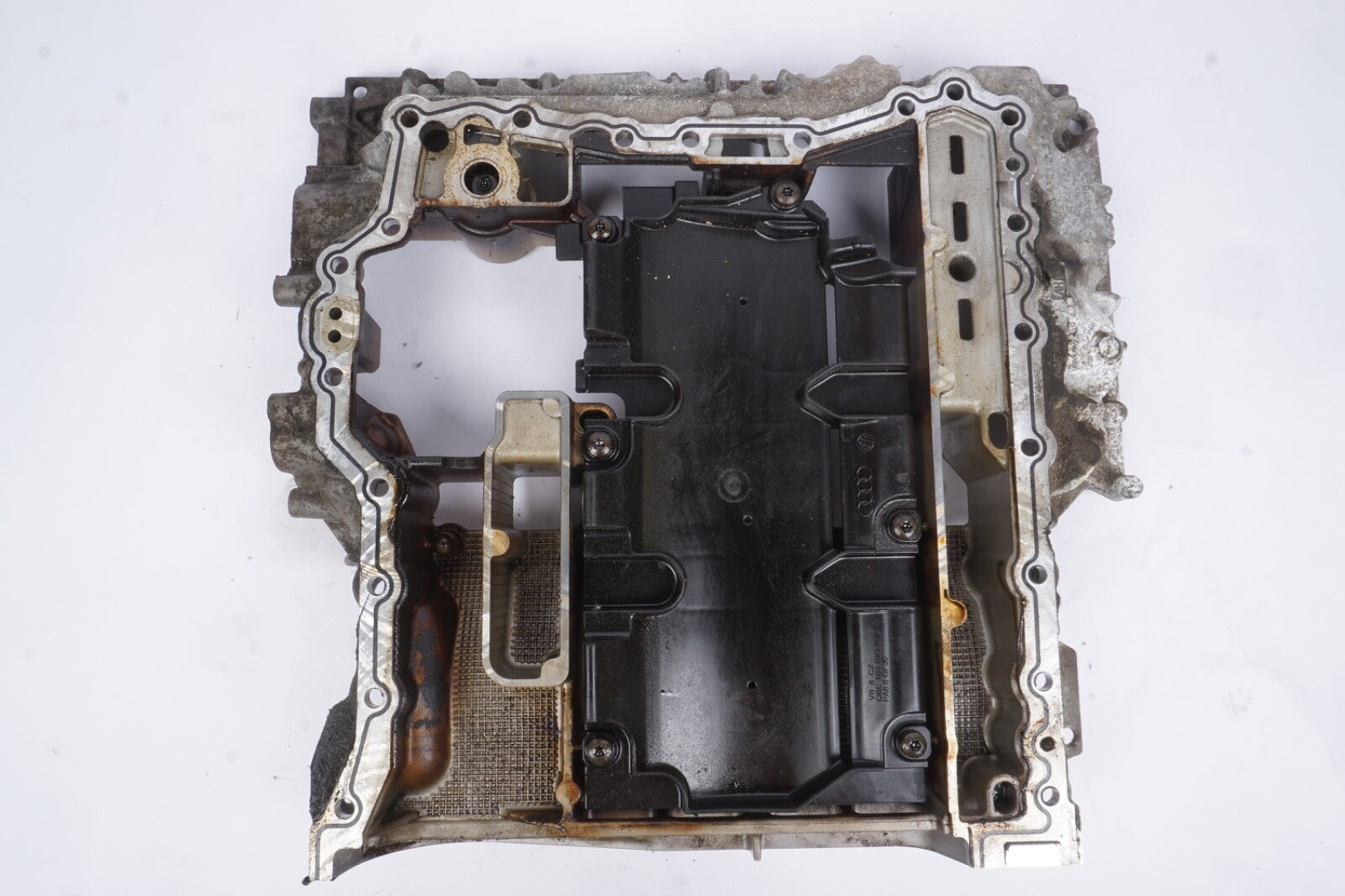 2012-2017 AUDI A6 S5 SQ5 (B8 8T C7 8R) 3.0L SUPER ENGINE UPPER MOTOR OIL PAN