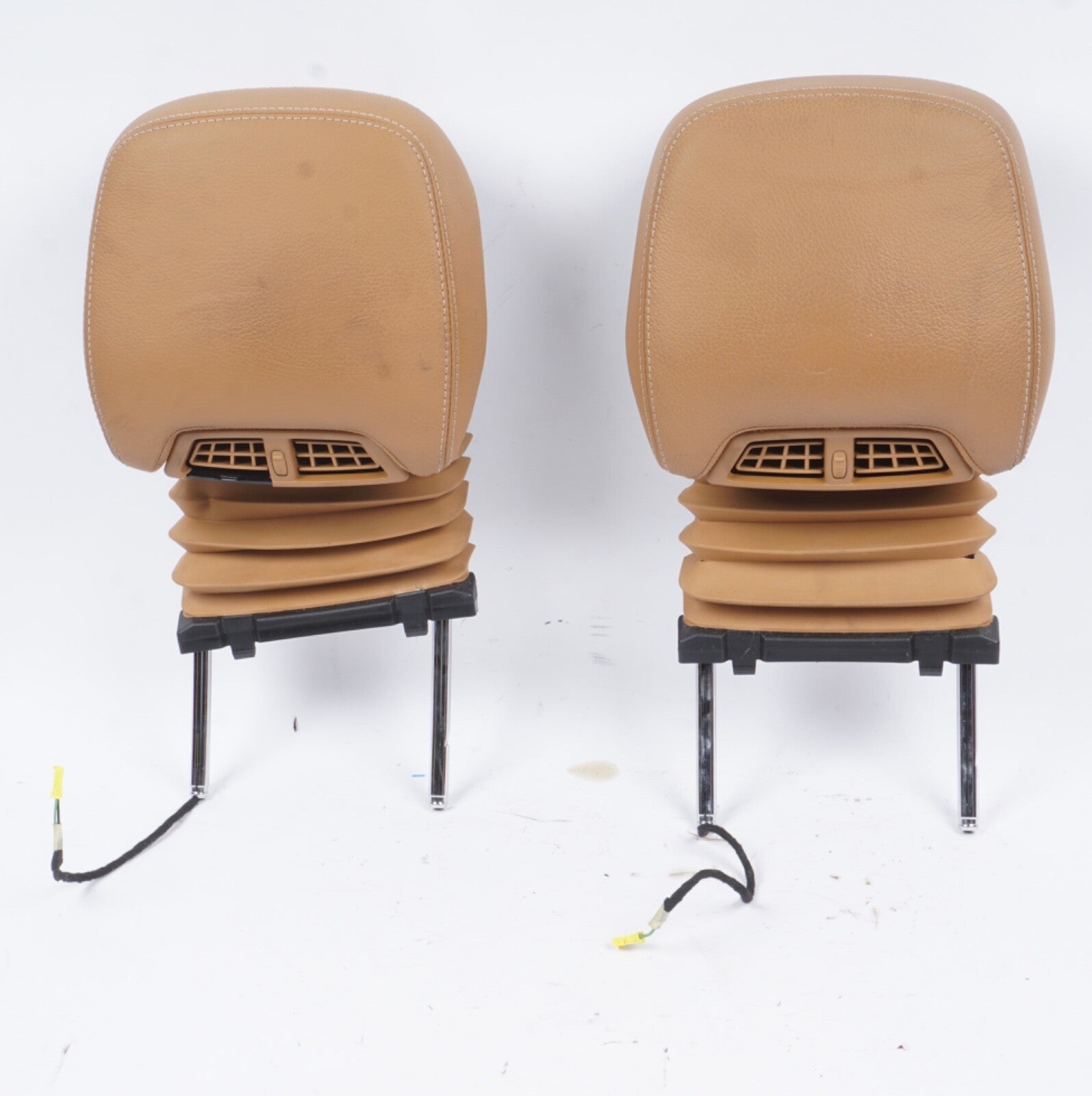10-17 Mercedes C250 E350 Convertible Front Left Right Headrest Pair Set Brown