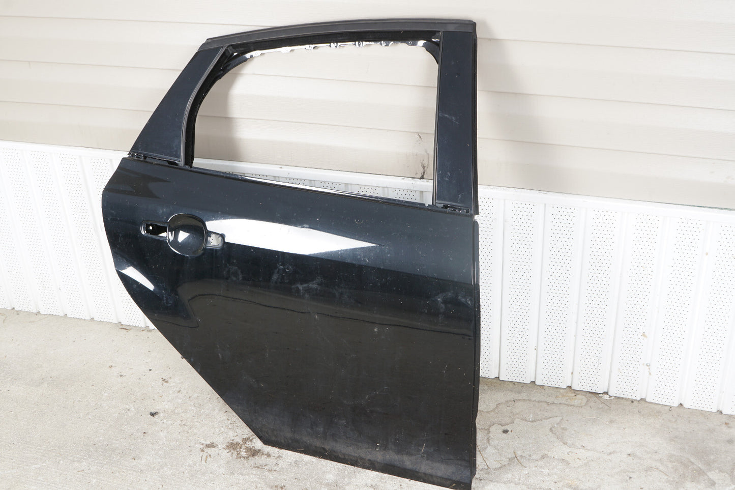 16 17 18 FORD FOCUS REAR RIGHT PASSENGER SIDE DOOR SHELL OEM
