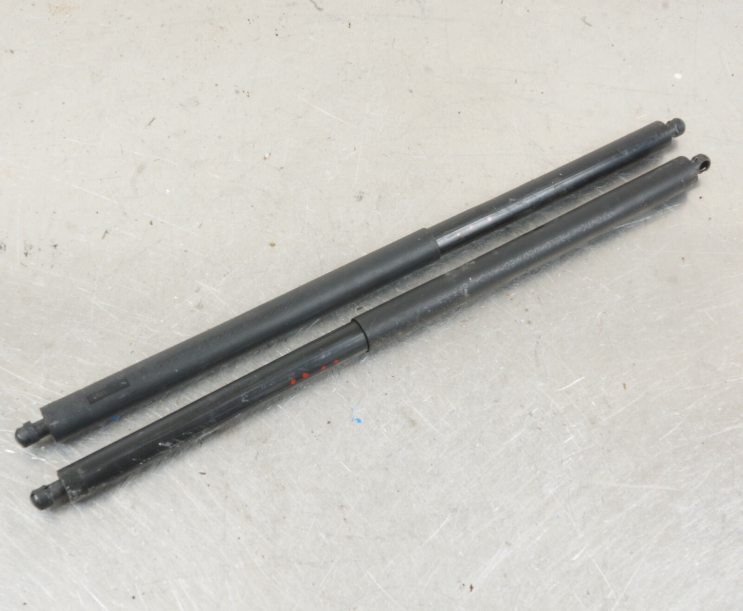 2006 - 2013 VOLVO C70 TRUNK LID REAR SHOCK LEFT AND RIGHT PAIR SHOCKS