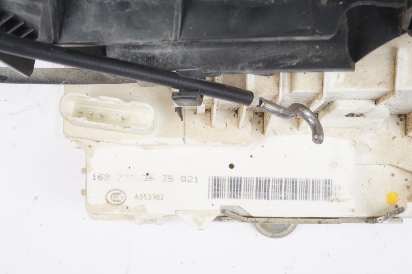 06-13 Mercedes GL450 R350 ML350 Right OEM Passenger Door Lock Latch Actuator