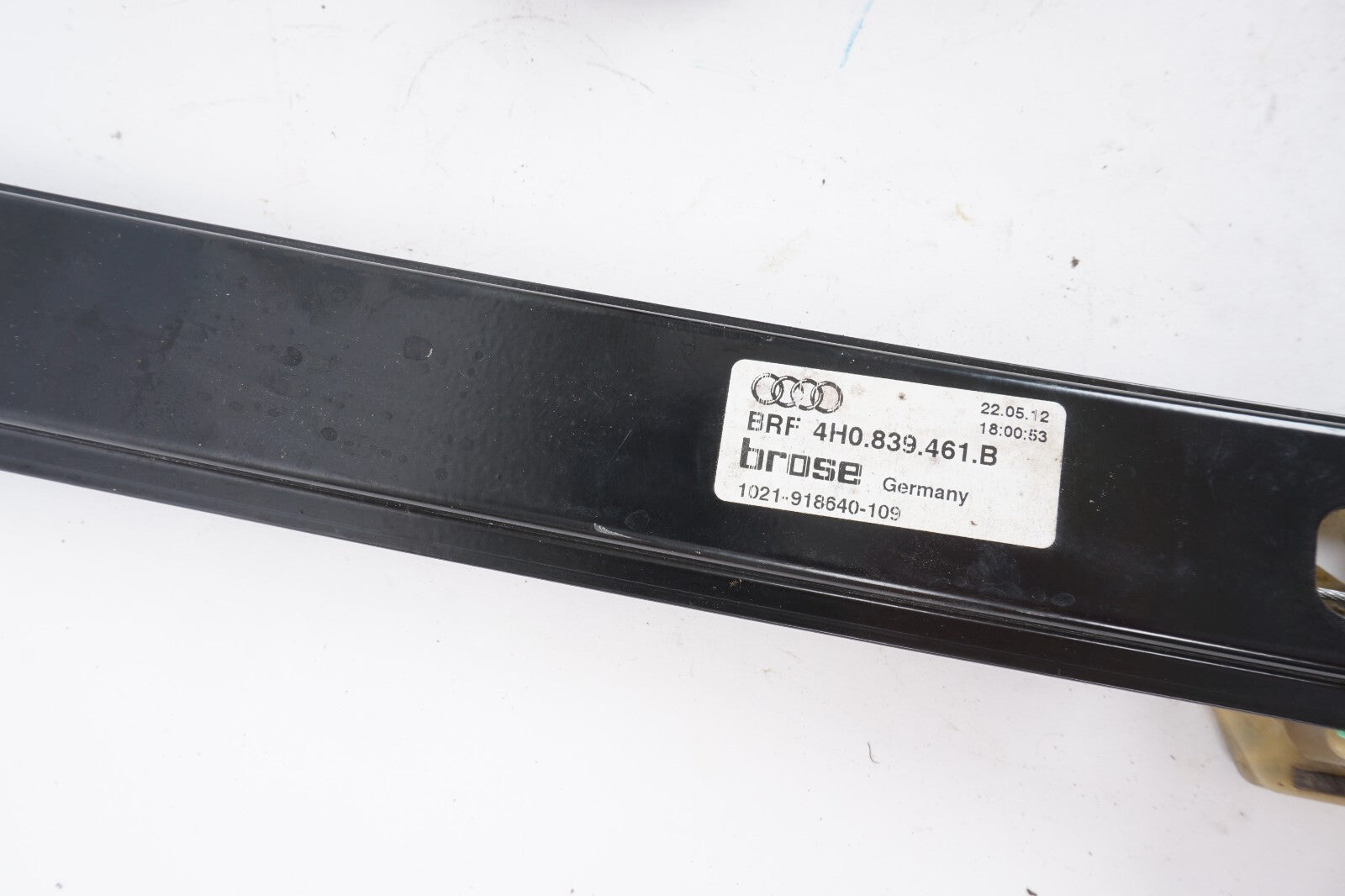 11-17 AUDI A8L REAR LEFT DRIVER SIDE WINDOW REGULATOR & MOTOR OEM