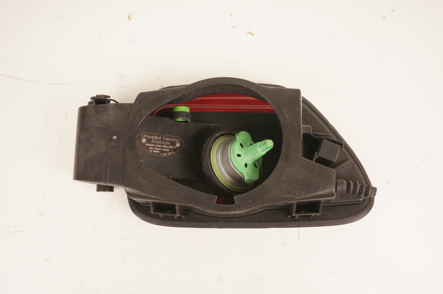 2007 - 2013 BMW 335i 328i E93 CONVERTIBLE GAS FUEL TANK DOOR OEM