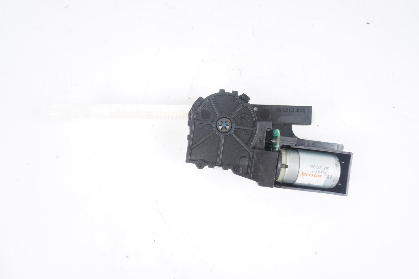 00-14 Mercedes R230 SL500 CL550 CL55 SL63 AMG Front Seat Headrest Motor OEM