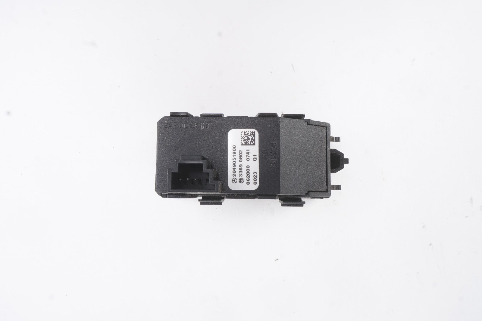 08-11 Mercedes C300 W204 Hazard Warning Lights Esp Switch 2049051900 OEM