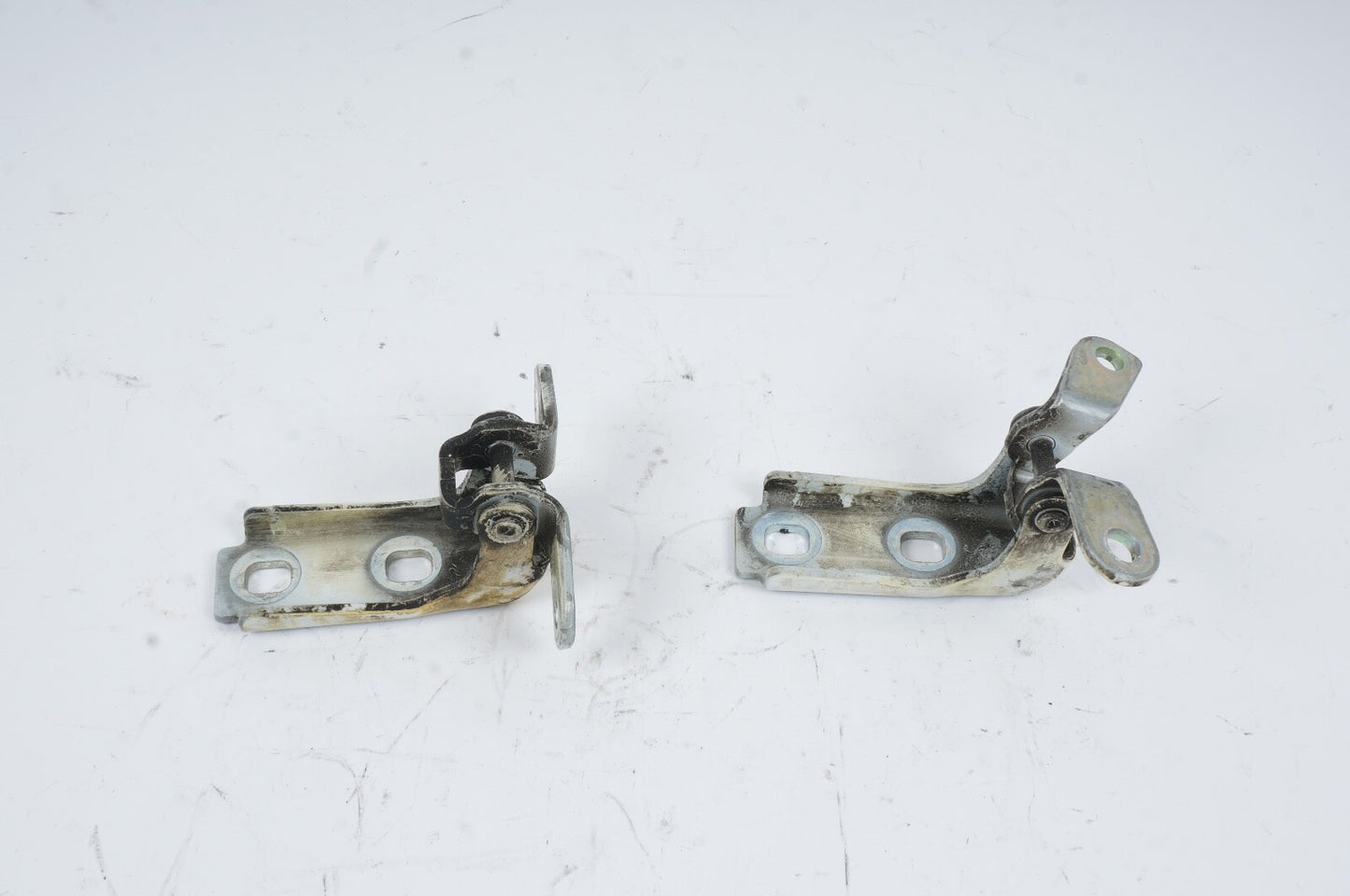 2020-2023 Cadillac CT4 Front Left Door Upper & Lower Hinge Set OEM