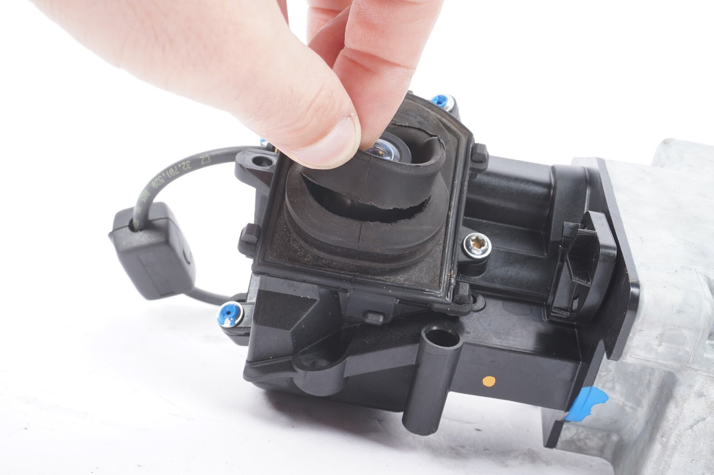 13 - 15 BMW 650I Rear View Reverse Camera w/ Tailgate Latch OEM