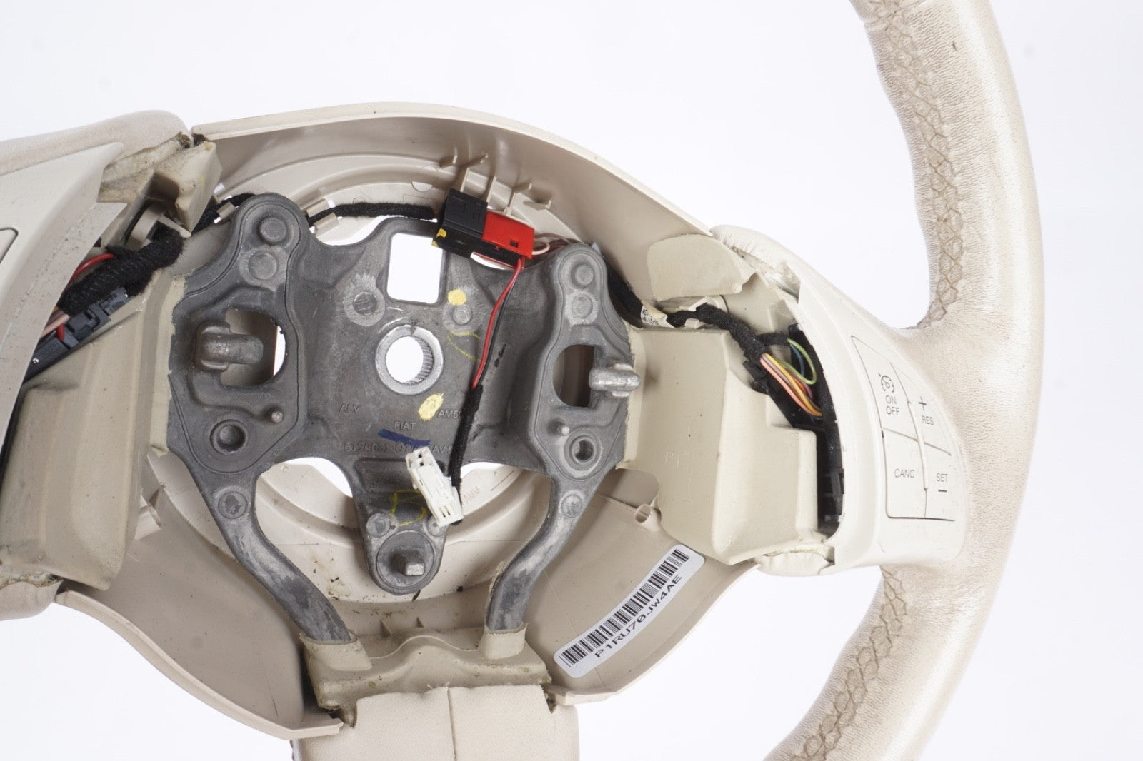 2012 - 2015 FIAT 500 STEERING WHEEL FXN34R820YS