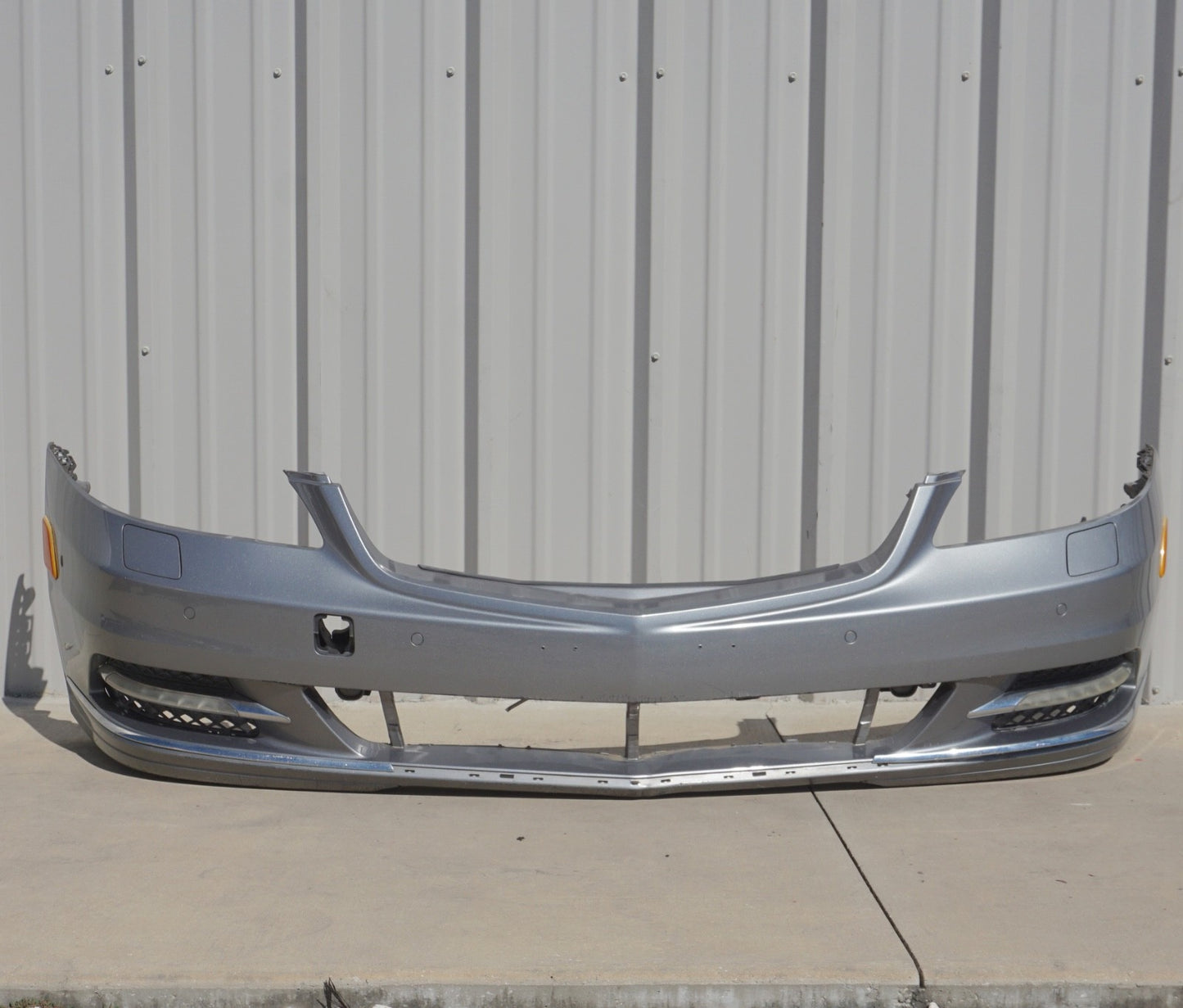 10-13 Mercedes W221 S550 S400 Base Front Bumper Cover Assembly Gray OEM