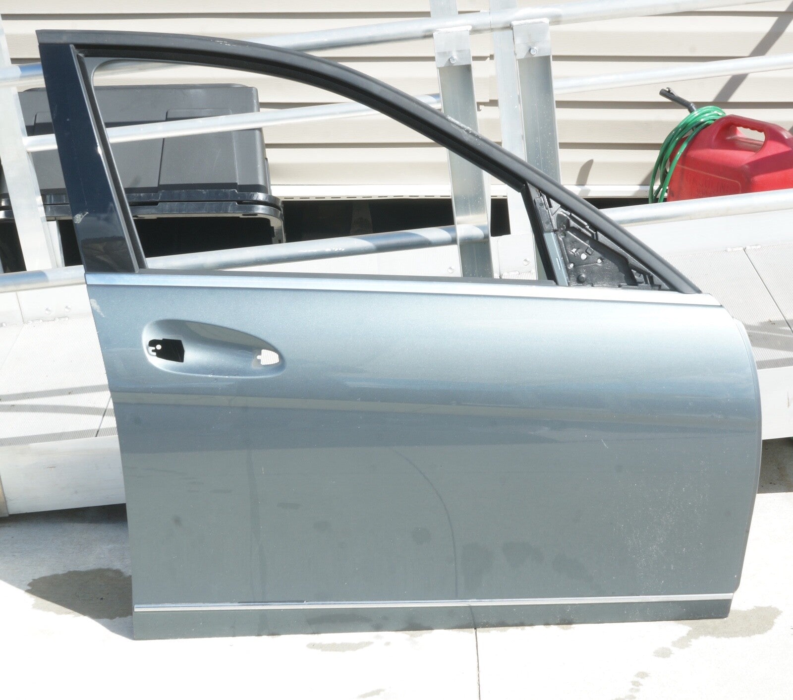 2008 - 2014 MERCEDES W204 C200 C250 C300 C350 FRONT RIGHT DOOR SHELL