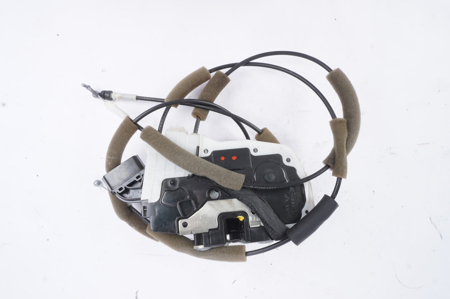 2017 - 2024 NISSAN TITAN FRONT RIGHT SIDE DOOR LATCH LOCK ACTUATOR OEM