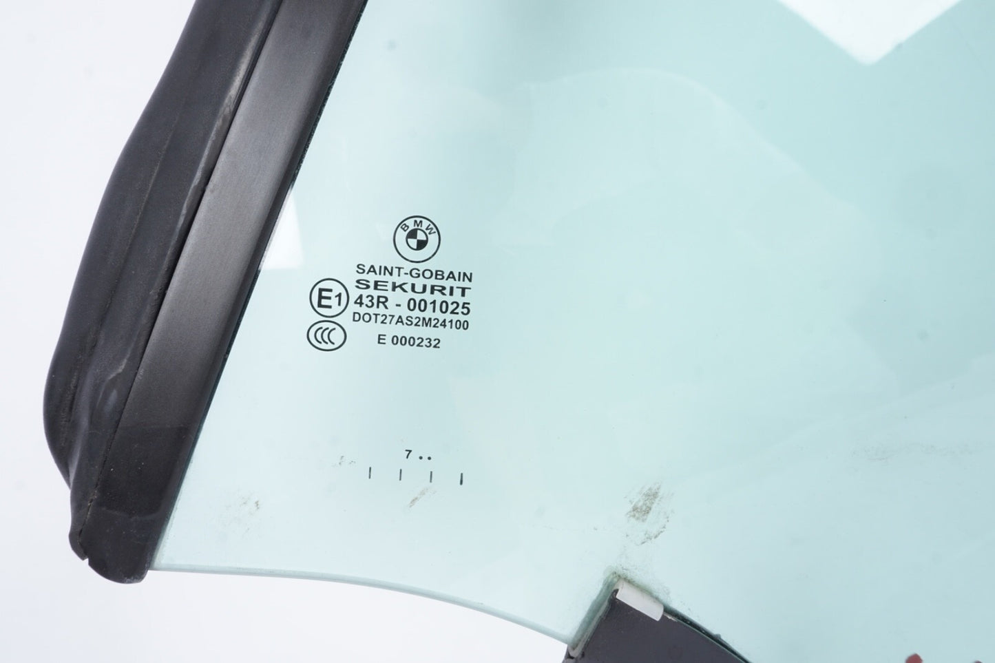 04-10 BMW E64 645Ci 650i M6 Rear Left Driver Side Quarter Window Glass OEM