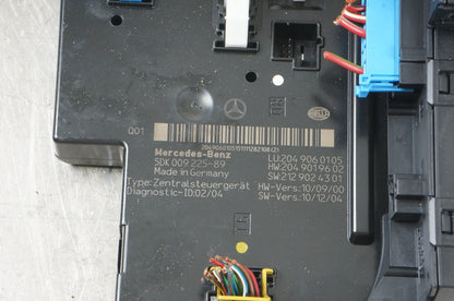 12-14 Mercedes W204 C350 C300 C250 Rear Fuse Relay Box 2049060105 OEM