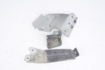 2014-2020 MASERATI GHIBLI FRONT RIGHT FENDER LOWER MOUNT SUPPORT BRACKET OEM
