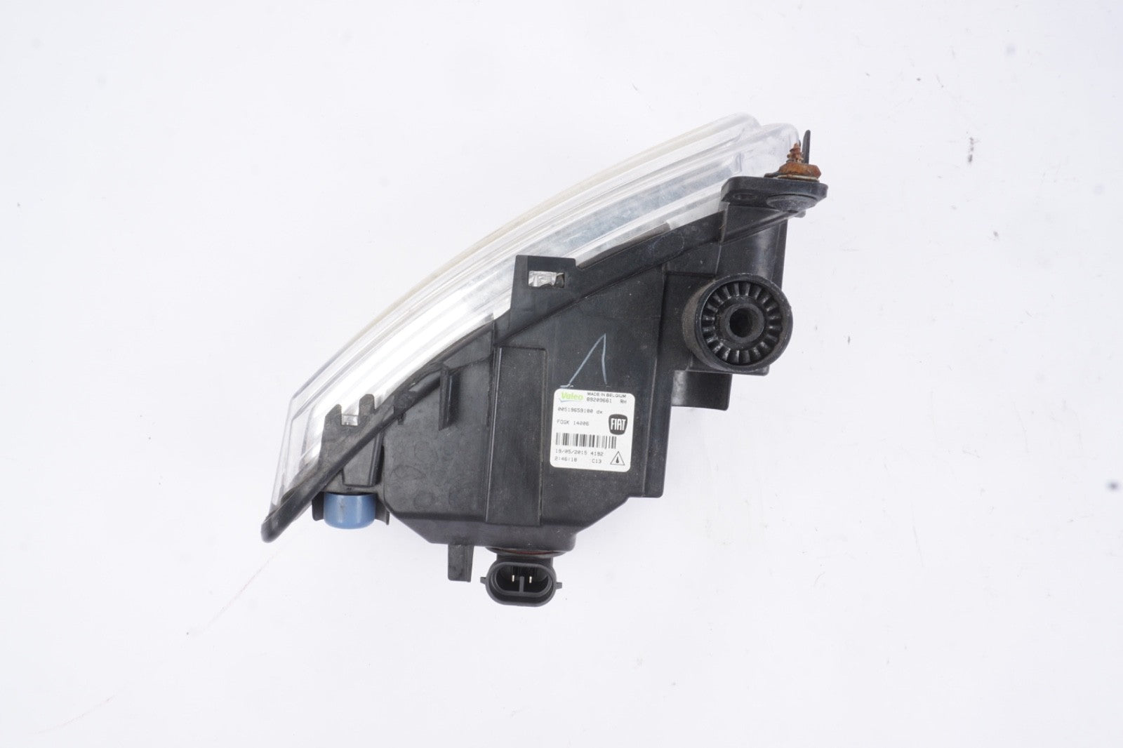 2016 FIAT 500X 1 FRONT RIGHT FOG LIGHT  - BROKEN TABS