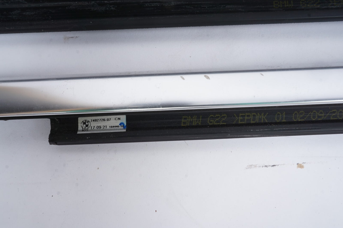 21-23 BMW 430I M440I Convertible G23 Front Door Window Belt Molding LH&RH OEM