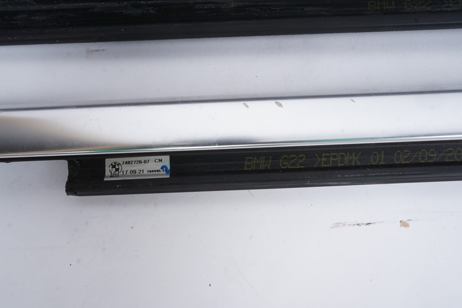 21-23 BMW 430I M440I Convertible G23 Front Door Window Belt Molding LH&RH OEM