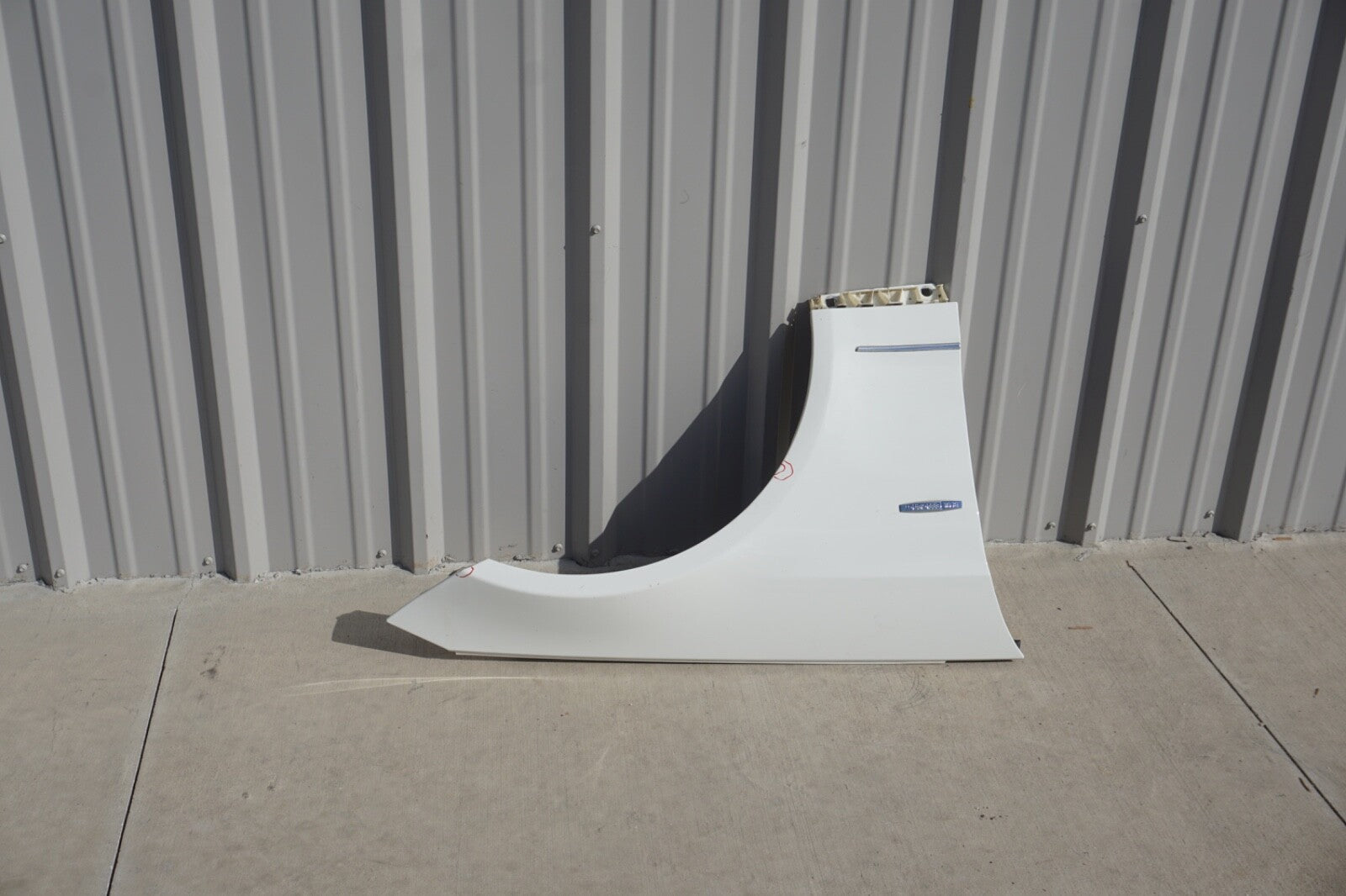 10-17 Mercedes W207 E350 E550 E400 RIGHT Side Fender Assembly OEM