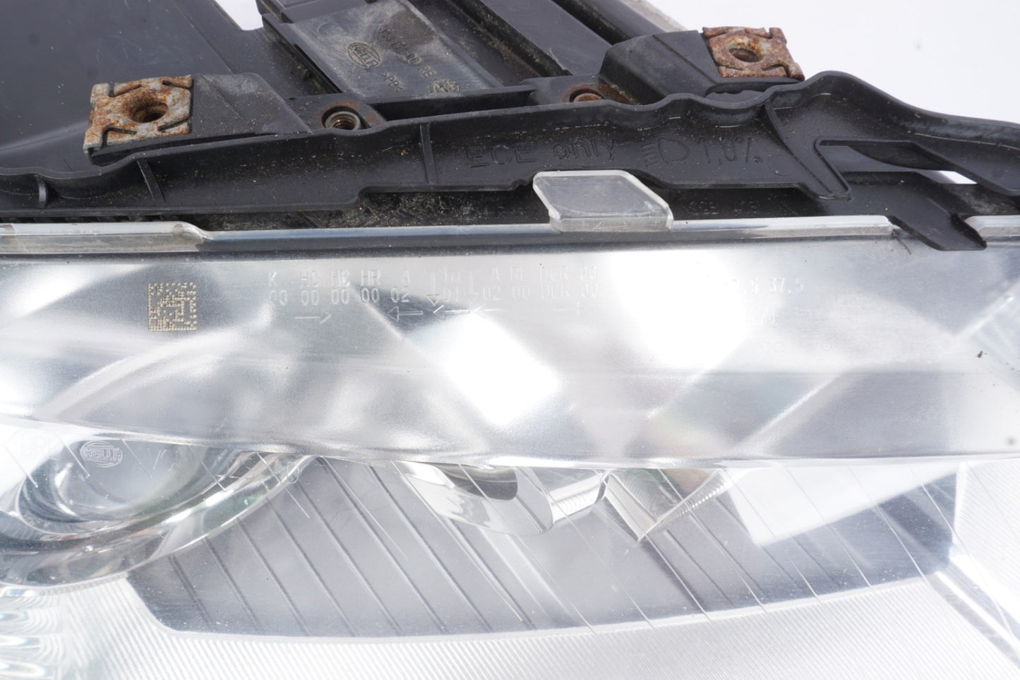 06-10 AUDI A8 Front Right Passenger Headlamp Xenon HID w/ Adaptive Lamps