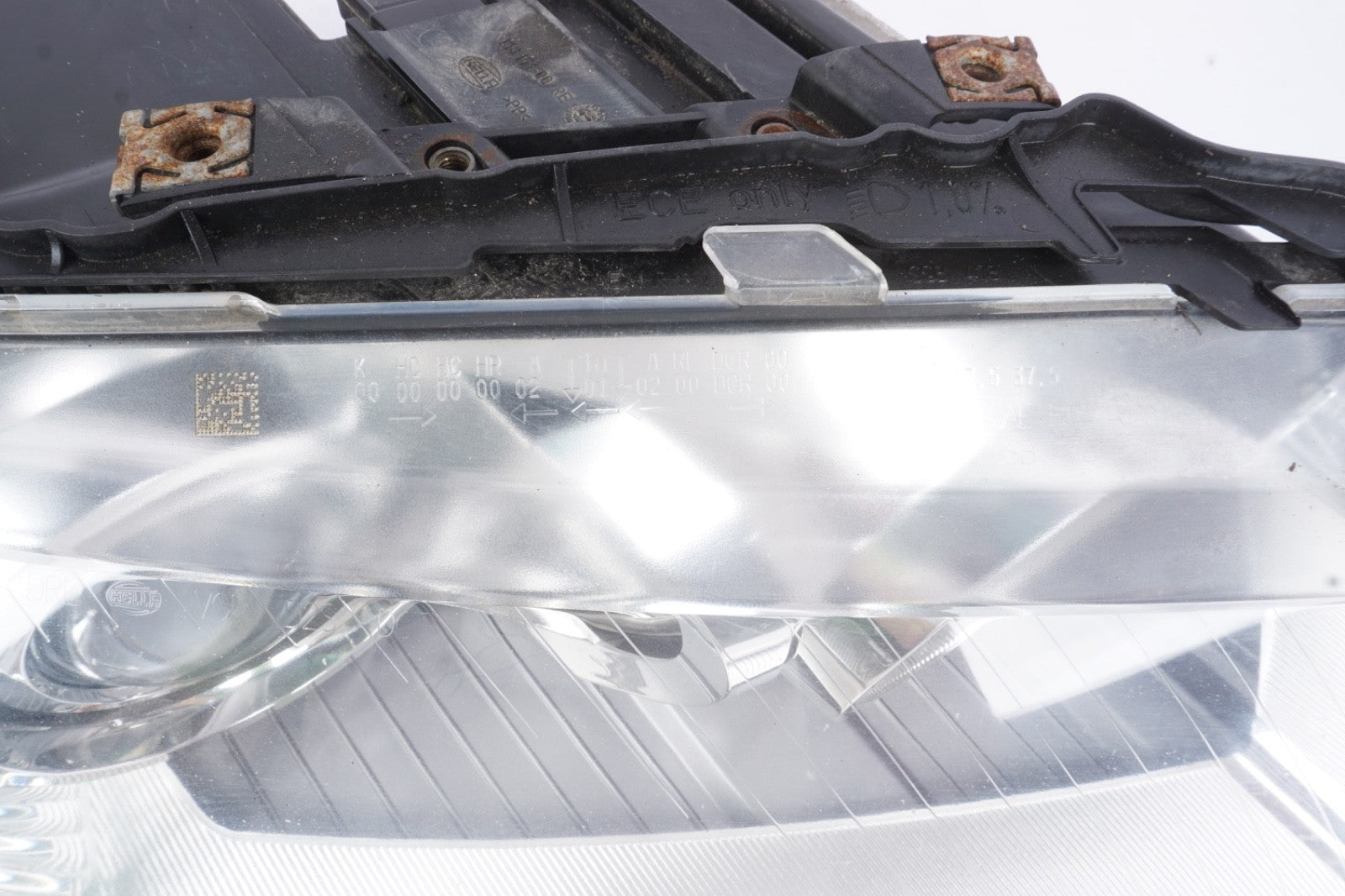 06-10 AUDI A8 Front Right Passenger Headlamp Xenon HID w/ Adaptive Lamps