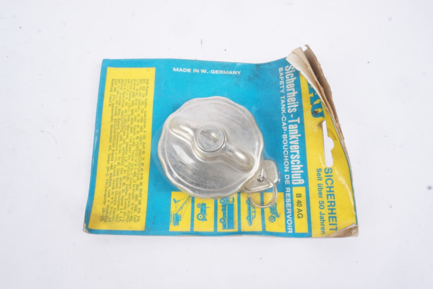 MERCEDES w111 220 S SE W112 300 SE NOS GAS FUEL TANK FILL CAP