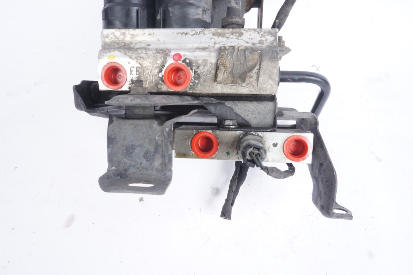 03-06 Mercedes R230 SL500 SL600 Front Hydraulic Suspension Valve Block OEM