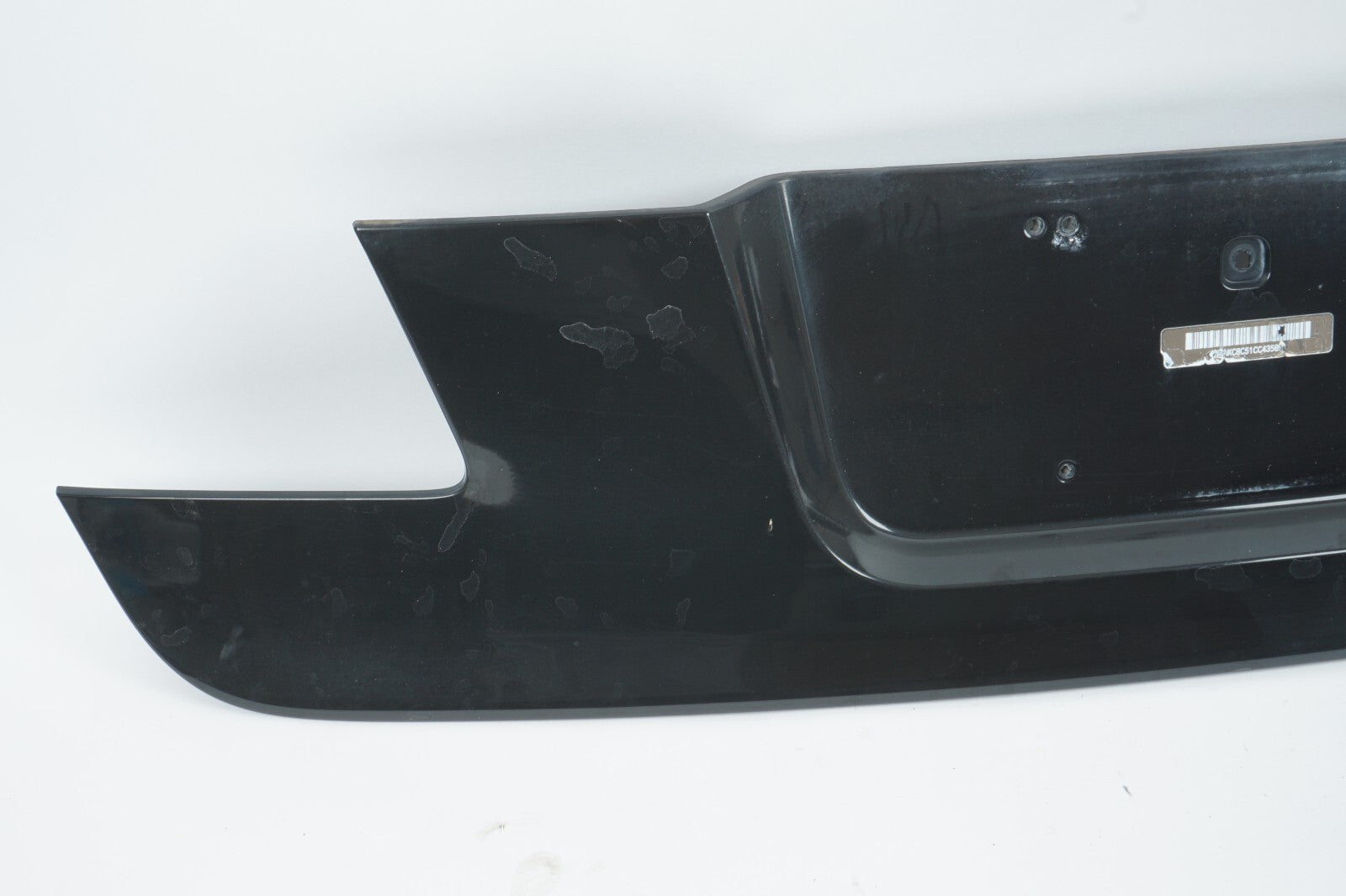 2009 - 2012 BMW 750Li TRUNK LID LICENSE PLATE HOLDER PANEL 7205771 OEM