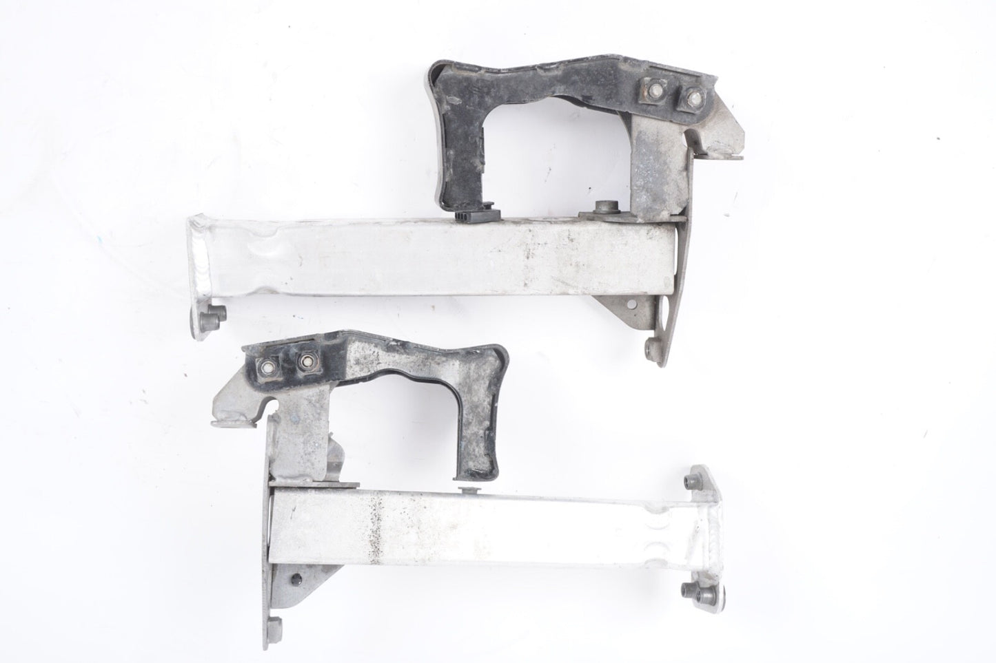 11-17 Audi D4 A8 A8L Front Left Right Side Bumper Bracket 4H0806064E 4H0806063H