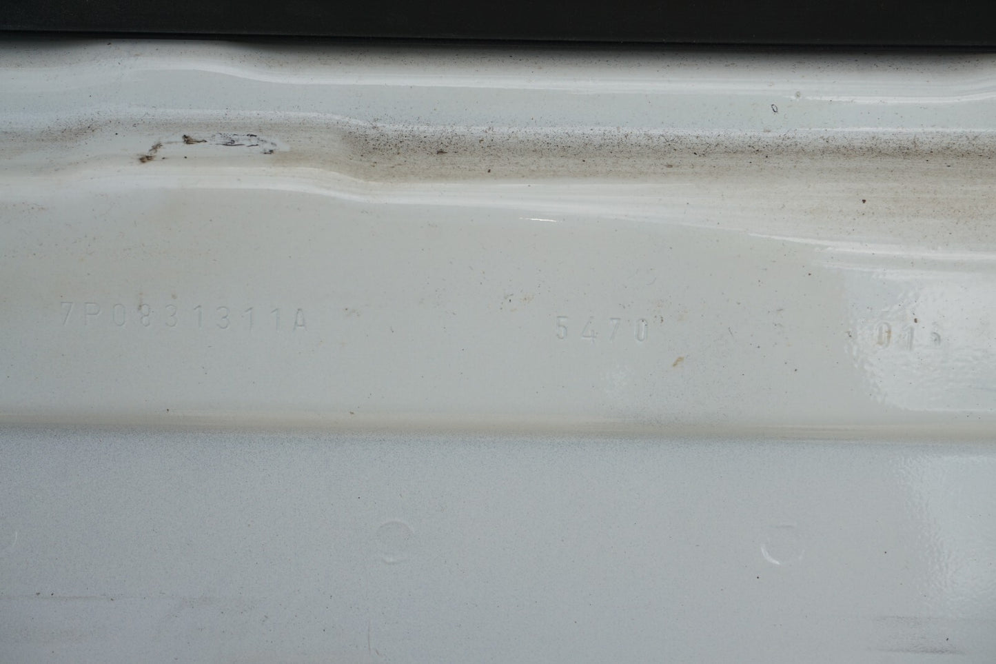 2011 - 2018 Porsche Cayenne 958 Front Door Shell Left Driver Side OEM