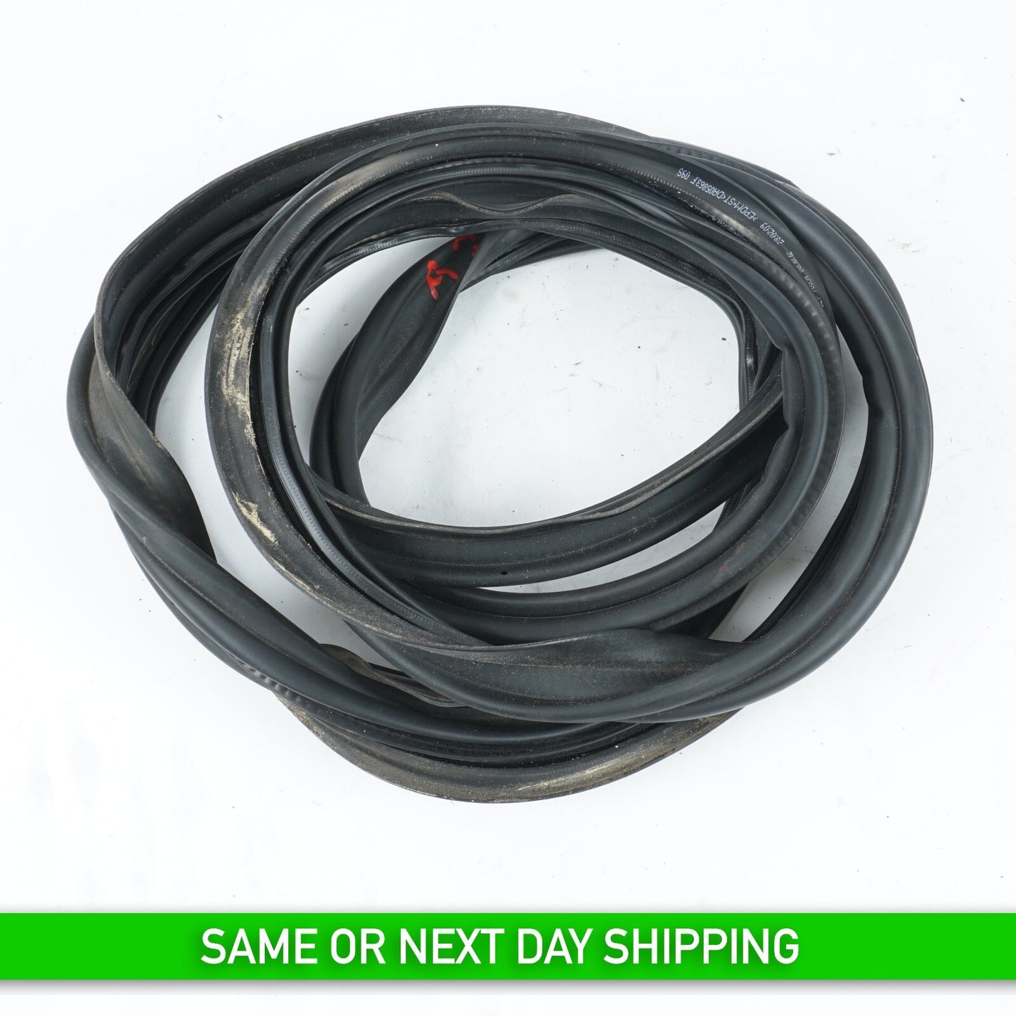 2012 - 2018 AUDI A7 TAILGATE LIFTGATE BACK DOOR WEATHERSTRIP SEAL 4G8827705A OEM