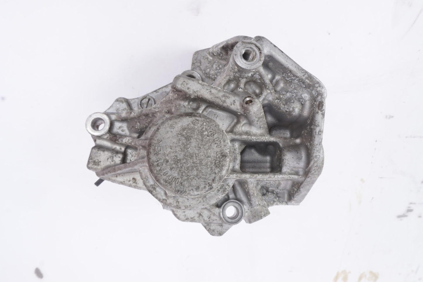 2014-2017 MERCEDES W222 S550 4.6L V8 HIGH PRESSURE FUEL PUMP HOUSING OEM