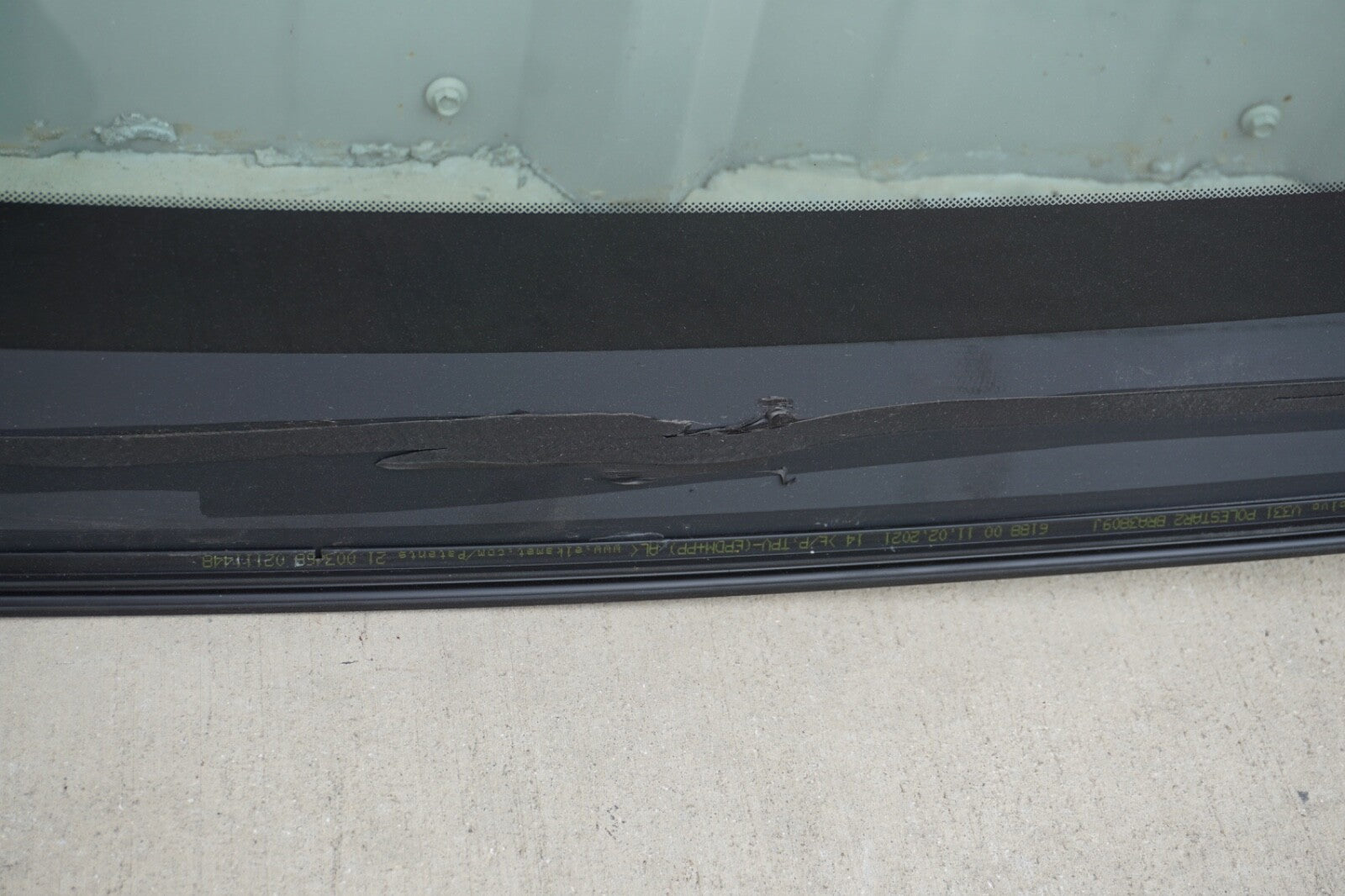 2021 - 2023 POLESTAR 2 WINDSHIELD GLASS