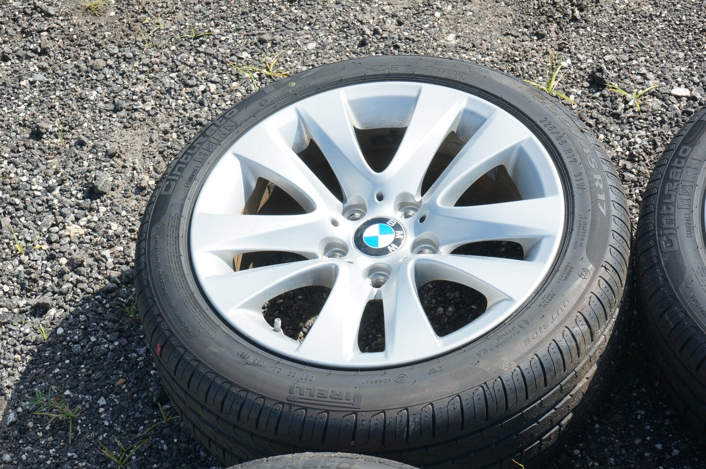 2007 - 2013 BMW 335i  328i CONVERTIBLE COUPE SET OF WHEEL AND TIRES 225/45 R17