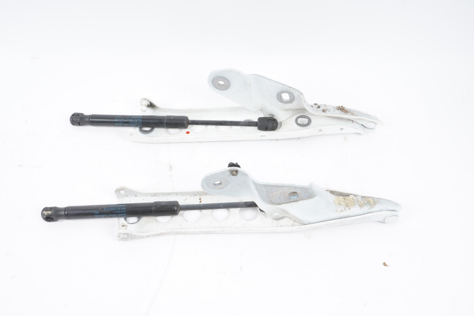 11-17 AUDI A8 A8L S8 HOOD BONNET LEFT & RIGHT SIDE HINGE SUPPORT OEM