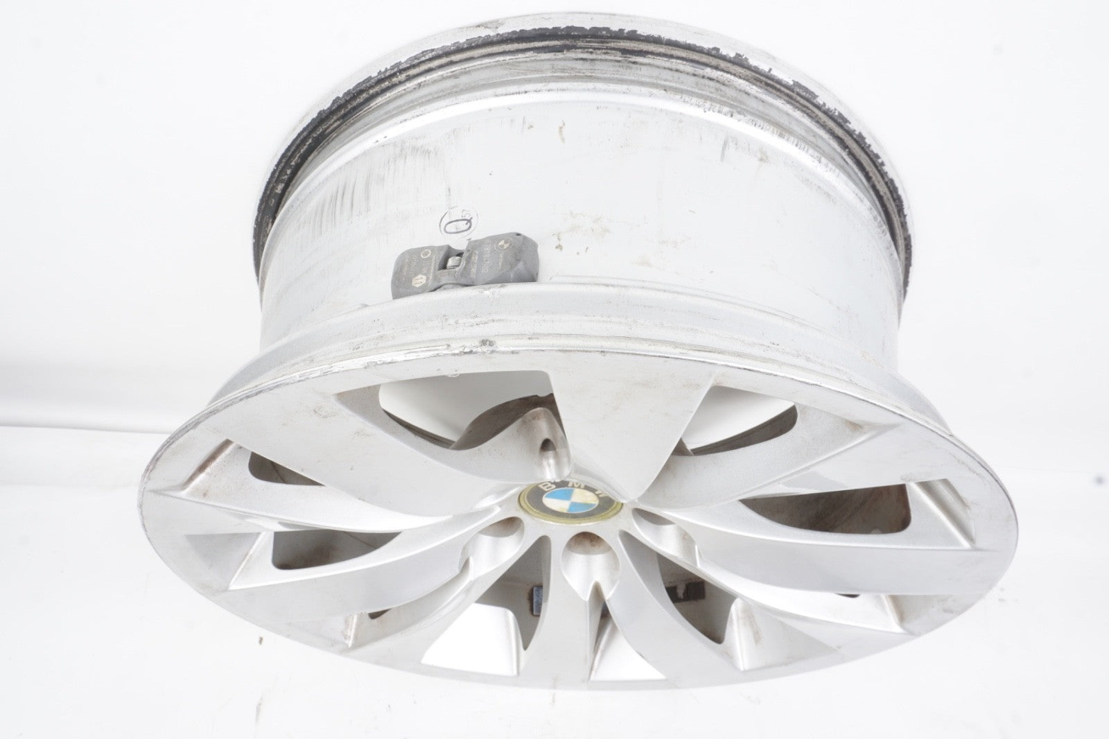 2008 2009 2010 BMW 650i M6 18" Wheel Rim w/ Center Cap OEM
