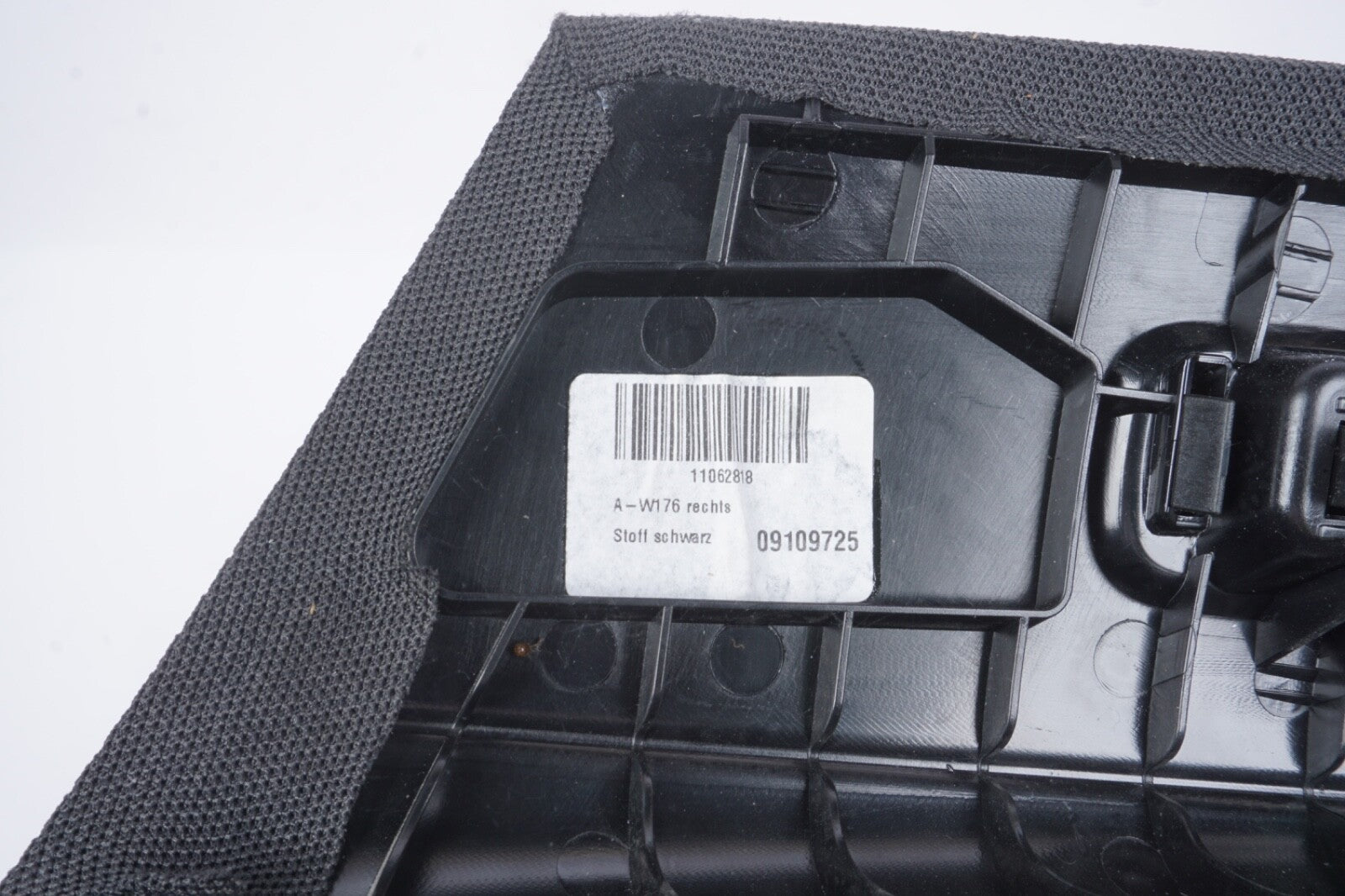 2015 - 2020 Mercedes X156 GLA45 GLA250 A-PILLAR RIGHT SIDE 1766900125