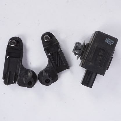 2012 - 2018 FORD FOCUS LEFT RIGHT SIDE FRONT BUMPER BRACKET