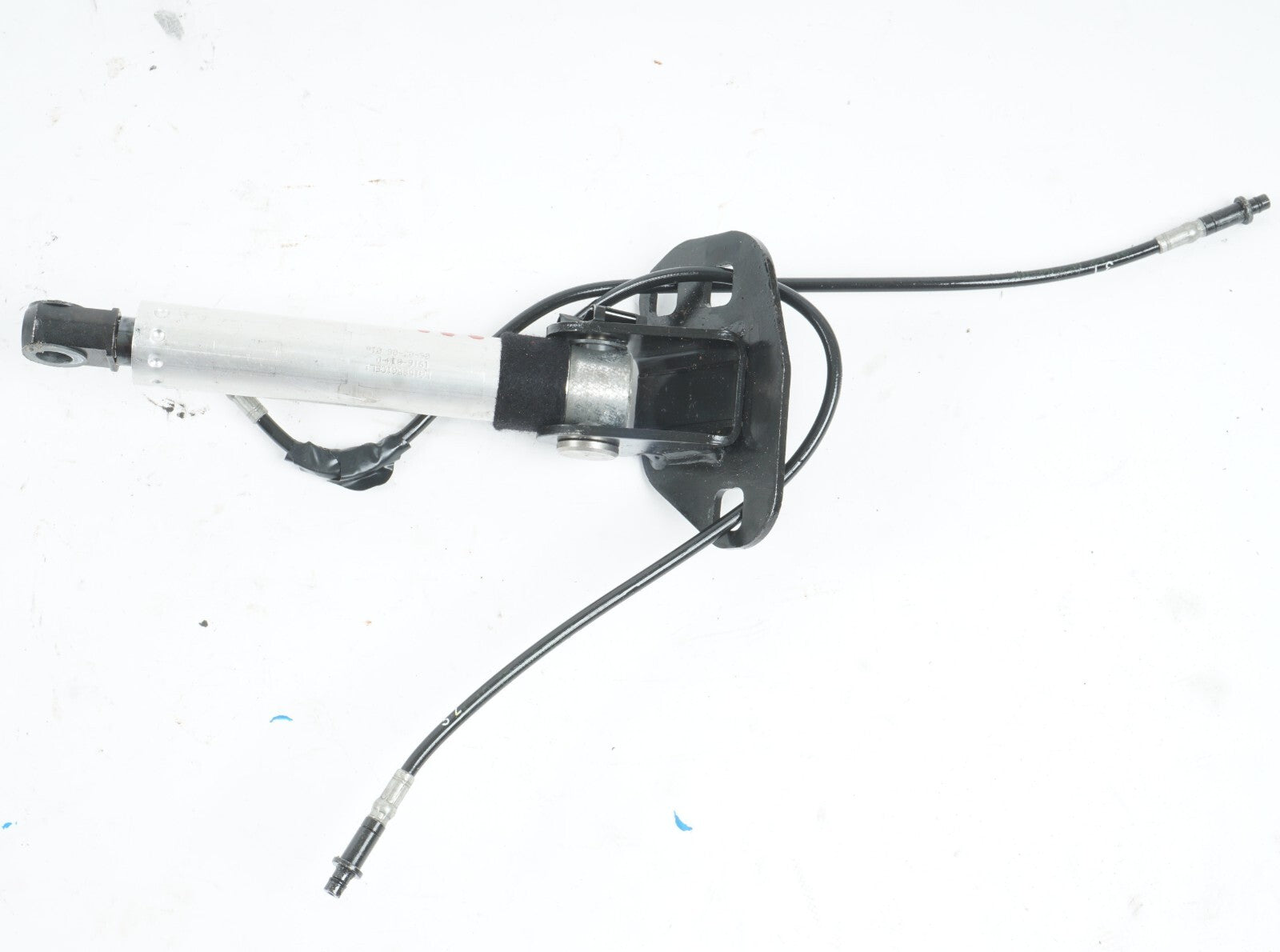2006-2013 VOLVO C70  Roof Hydraulic Shock Line Right Passenger Side 31 32 OEM